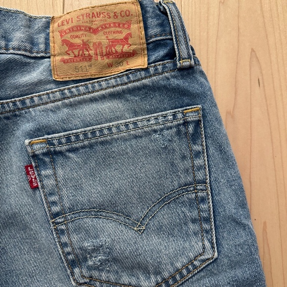 EUC- Levi's 511 Cut-Off Denim Jean Shorts (30W) - Picture 9 of 9